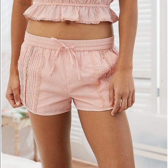 aerie Pants - CLOSET CLEAR OUT! Aerie Pintucked Lace Shorts 💗